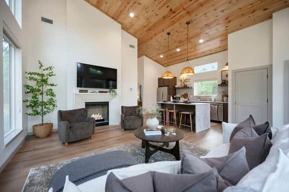 The Spruce at 136 - Image 2